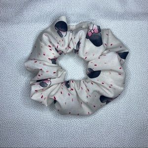 Minnie Mouse Disney Scrunchie